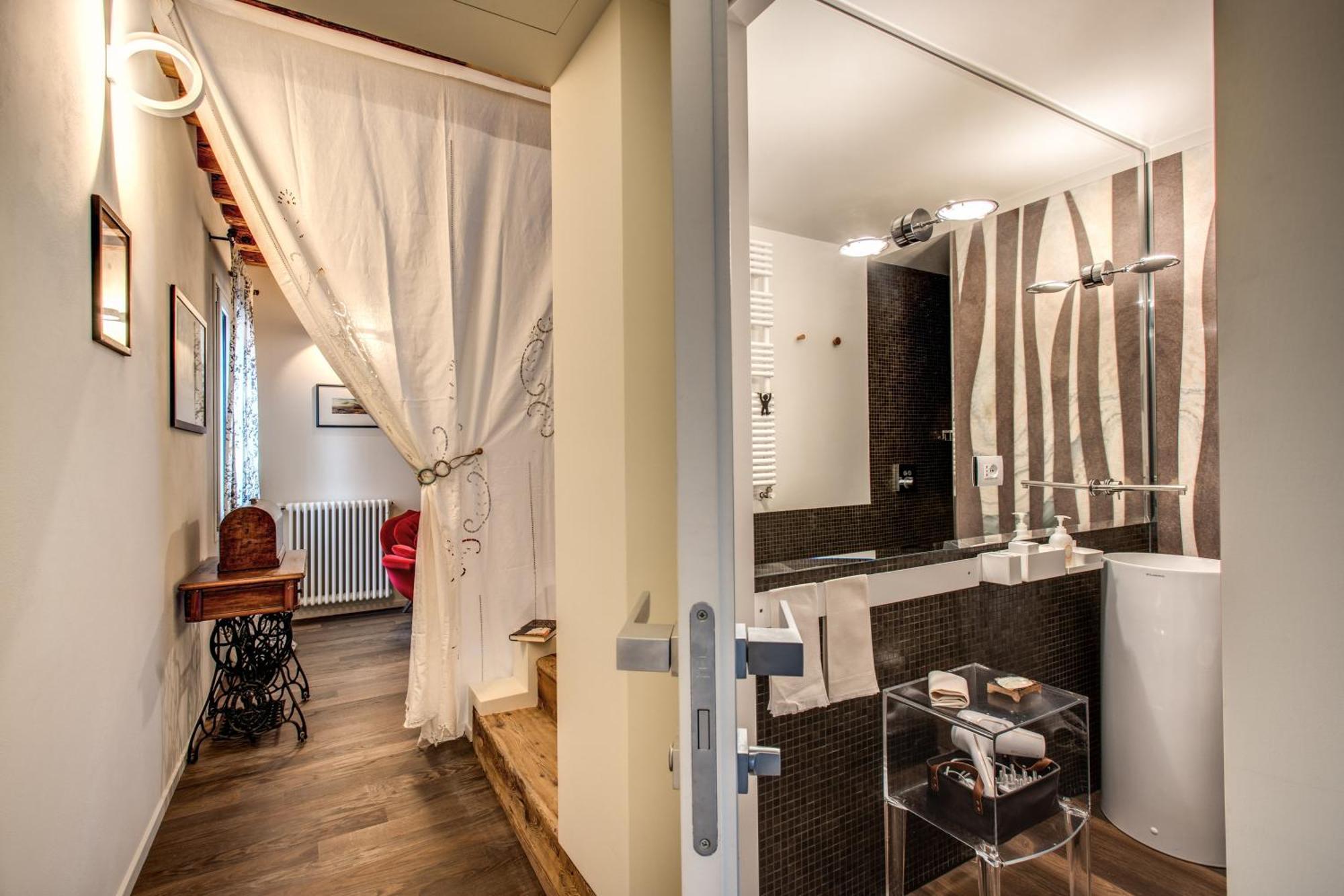 Ospizio Delle Donzelle Apartment Venice Exterior photo